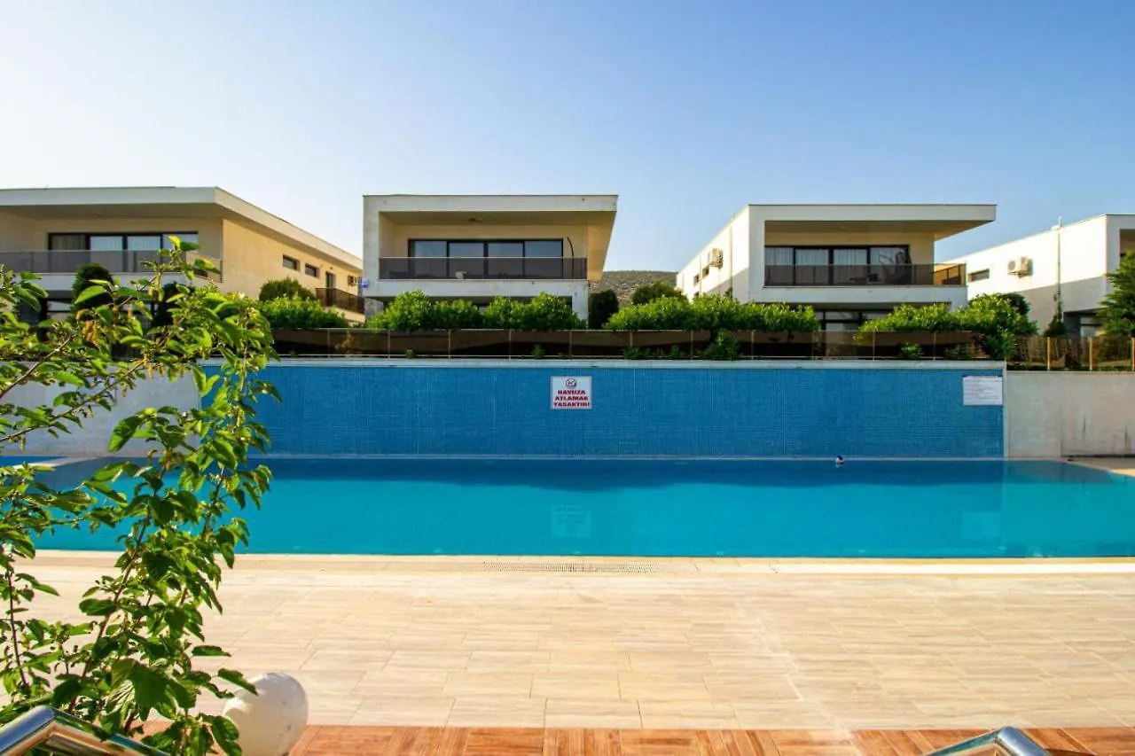Oezel Bahceli Villa Kusadasi